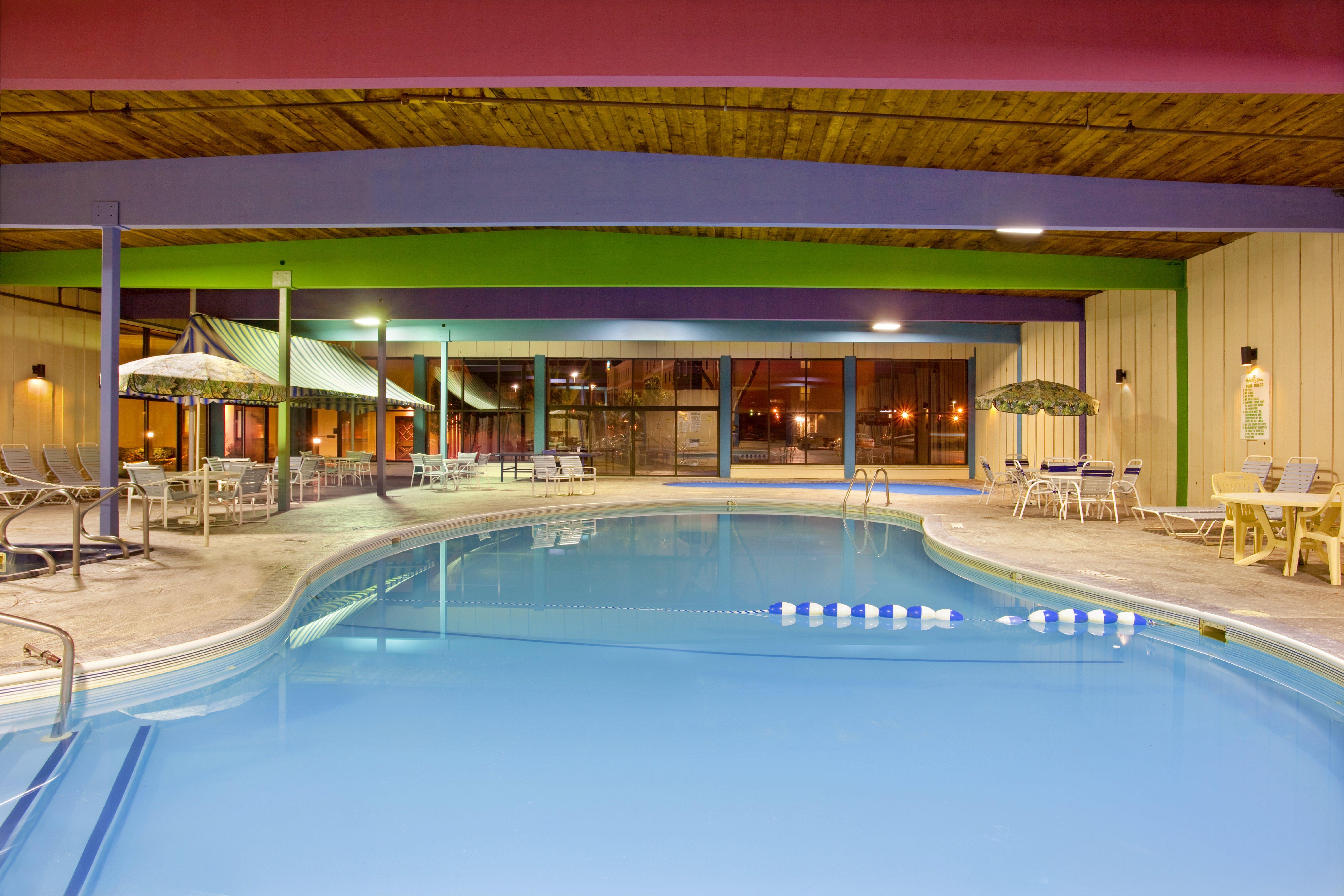 Holiday Inn Rockford By Ihg Exterior foto